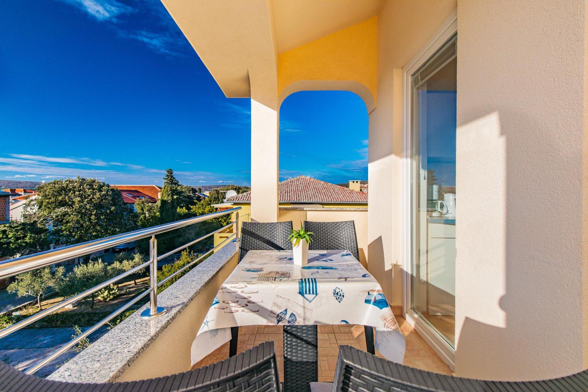 Apartments Mirjana * Central Location And Close To Beach Punat Exterior foto